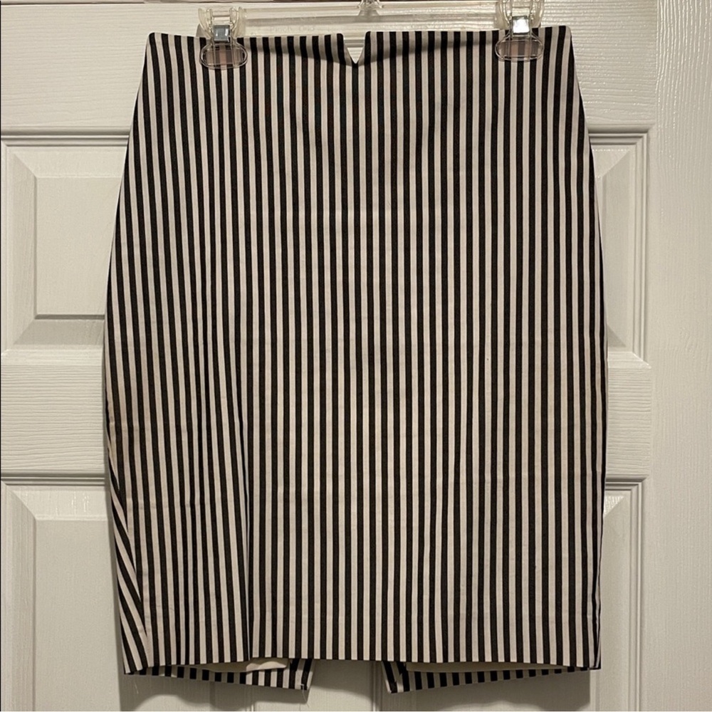 Express Black and White Striped Pencil Skirt Size 6
